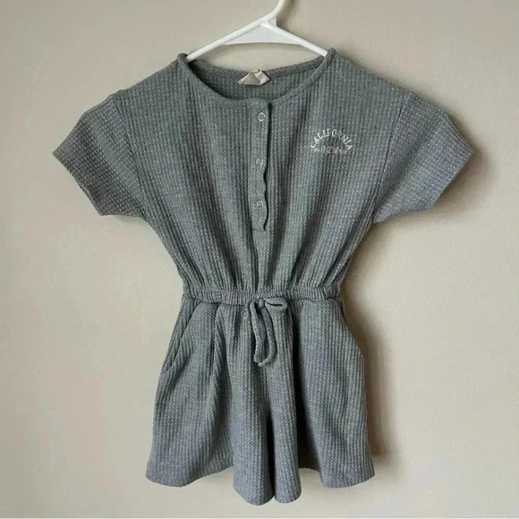 Zara Girl’s Short Sleeve Half Button Crewneck Grey Romper Youth Size 6 - Picture 1 of 6